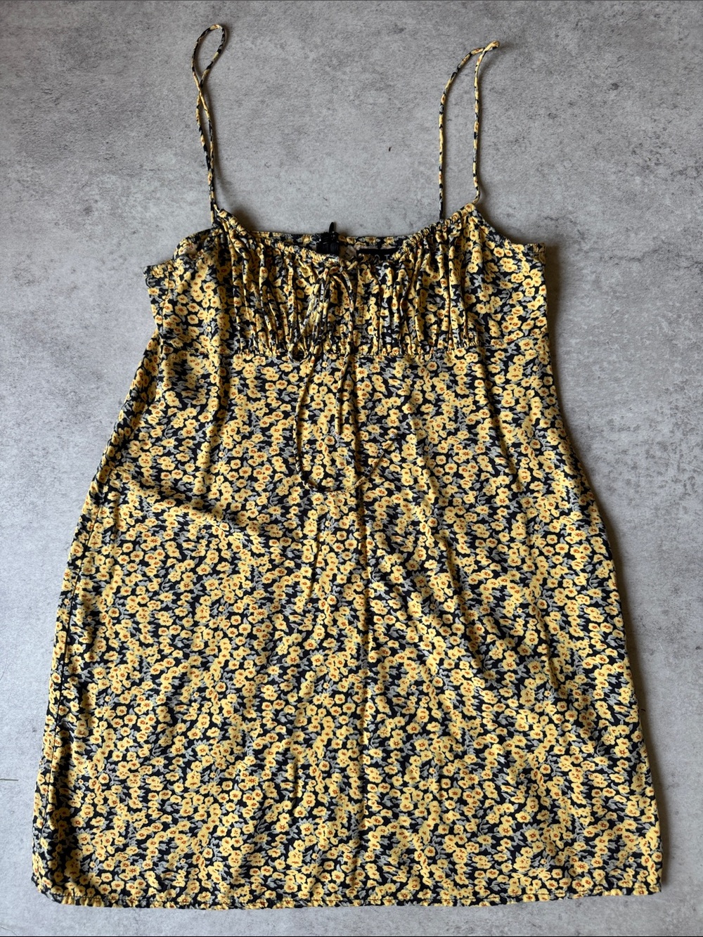 Motel Rocks Yellow Floral Mini Dress |urban outfitters | Size M 🌼